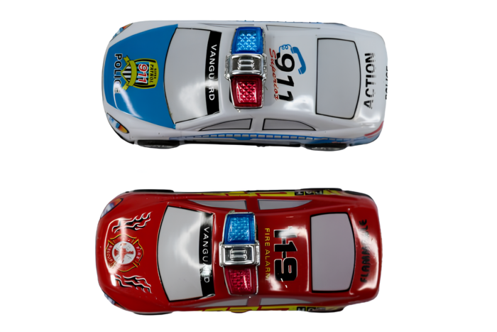 Autos de juguetes policía, dos modelos distintos - Imagen 2