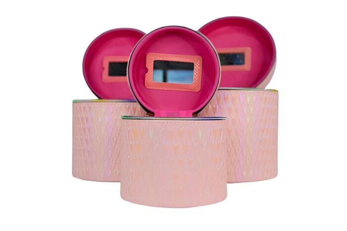 d7d050ba-7de4-43d4-a0c9-e9cd1fc63afb.jpg Cilíndro para maquillaje diseño trenzado corazón - Imagen 1