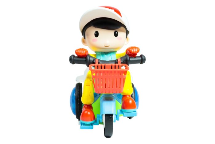 Niño con triciclo - Imagen 5