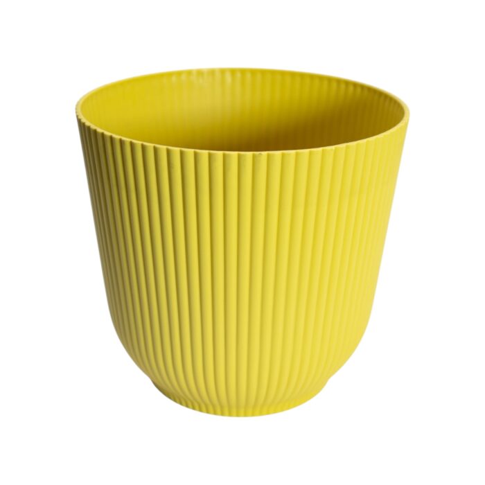 Maceta plástica acanalada color amarillo de 22x20 cm con diseño moderno