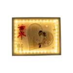 Marco de fotos horizontal Matrimonio 18x23cm (luz LED USB) - Imagen 3
