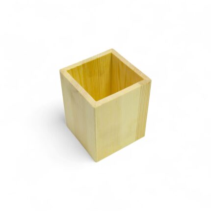 Portalápices de madera cuadrado 8x8x10cm